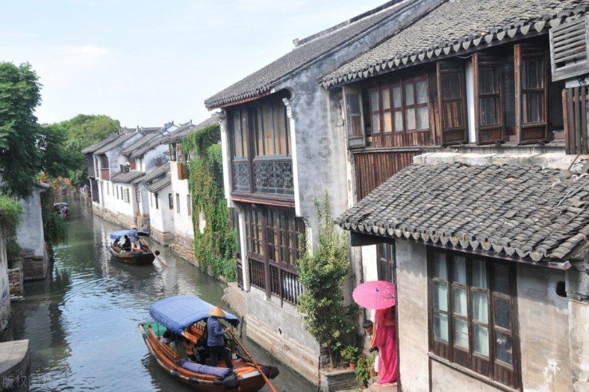 李忠培到伊春森工带岭、朗乡、上甘岭林业局公司调研、走访慰问