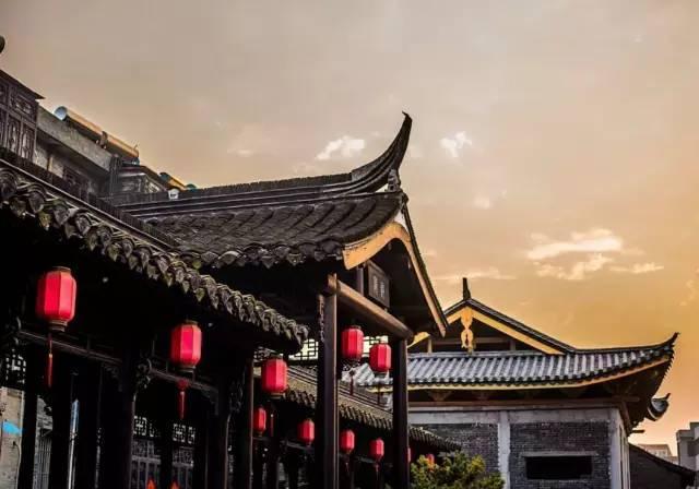 人民币兑美元中间价报7.1167 调升7个基点