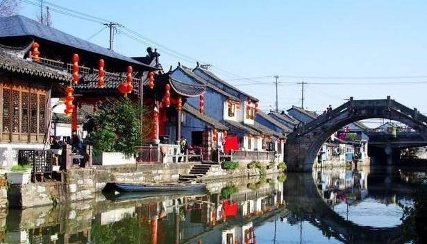 致敬劳动者！内蒙古15万套春联福字情暖职工